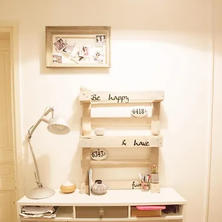 Cozy And Bright Apartment In Paris アパート